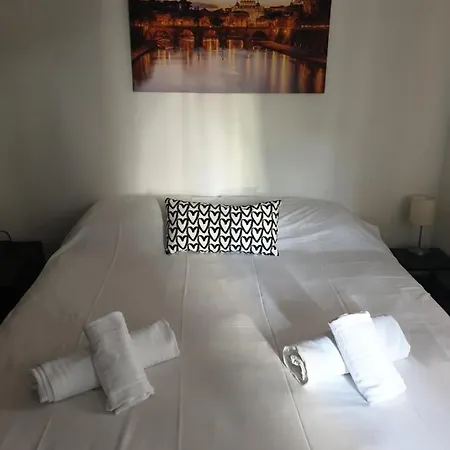 Vatican Canal 9-11 Appartement *