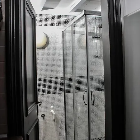 Vatican Canal 9-11 Appartement *